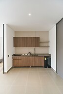 Roka Hotel