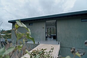 Roka Hotel