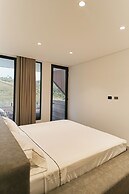 Roka Hotel