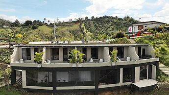 Roka Hotel