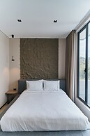 Roka Hotel