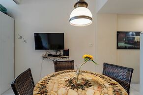 Loft com Ar Condicionado e Wi-fi a 140m da Praia