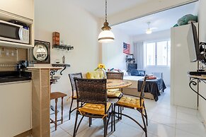 Loft com Ar Condicionado e Wi-fi a 140m da Praia