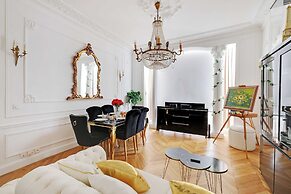 Luxury 2bdr/6p Apartment - Arc de Triomphe