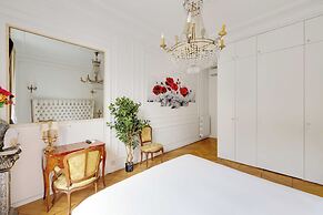 Luxury 2bdr/6p Apartment - Arc de Triomphe