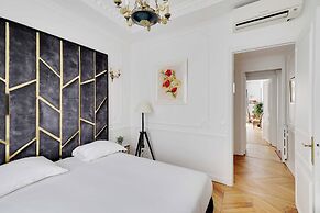 Luxury 2bdr/6p Apartment - Arc de Triomphe