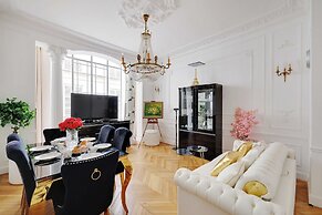 Luxury 2bdr/6p Apartment - Arc de Triomphe