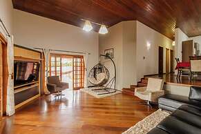 Casa de Campo com Piscina Churrasqueira e Hidro