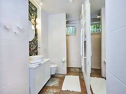 Large Holiday Home, Summer Pool, Sauna, Whirlpool
