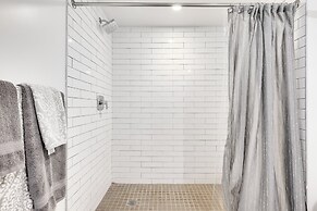 3Bedroom 2 Bath Condo