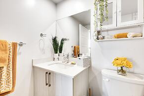 3Bedroom 2 Bath Condo