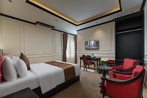 Grand Luxury Hotel