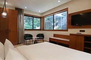 Moustache Select Nainital