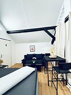 Comfortable Budget Room near Liesing