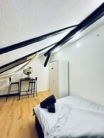 Comfortable Budget Room near Liesing