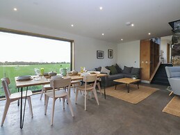 Tithe Barn Lodge