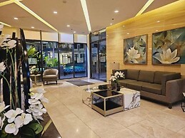 Cozy and Comfy Retreat with Balcony