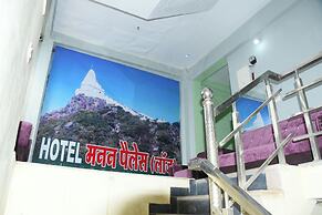 Manan Palace
