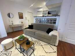 Cozy Apartment Retreat in Le Cannet