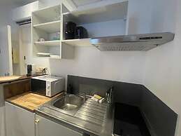 Cozy Apartment Retreat in Le Cannet