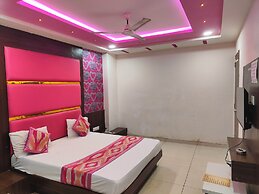 HOTEL LOTUS GOLD