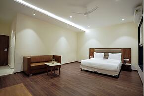 THE AMBER HOTEL