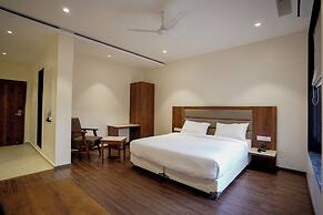 THE AMBER HOTEL
