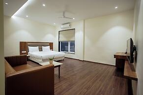 THE AMBER HOTEL