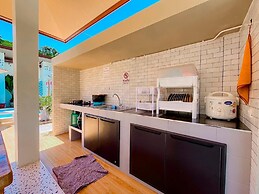 Le poulet poolvilla khanom