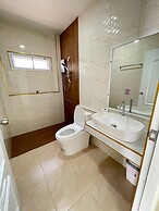 Le poulet poolvilla khanom