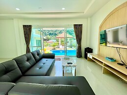 Le poulet poolvilla khanom