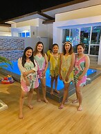 Le poulet poolvilla khanom