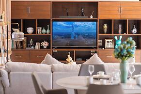 Spacious Private 4 BR Villa With a Working Office