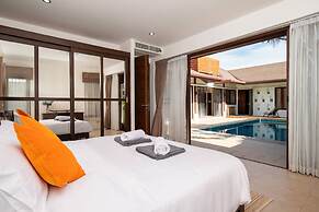 Spacious Private 4 BR Villa With a Working Office