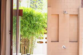 Spacious Private 4 BR Villa With a Working Office