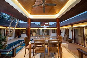 Spacious Private 4 BR Villa With a Working Office
