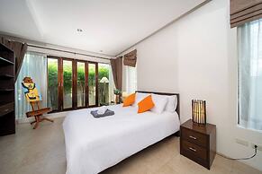 Spacious Private 4 BR Villa With a Working Office