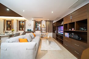 Spacious Private 4 BR Villa With a Working Office