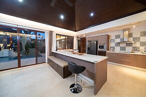 Spacious Private 4 BR Villa With a Working Office
