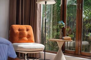 Spacious Private 4 BR Villa With a Working Office