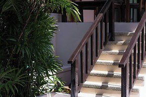 Spacious Private 4 BR Villa With a Working Office