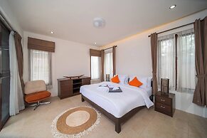 Spacious Private 4 BR Villa With a Working Office