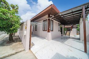 Spacious Private 4 BR Villa With a Working Office