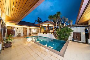 Spacious Private 4 BR Villa With a Working Office