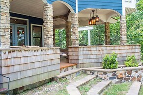 Creekside Haven With Dock Scenic Views