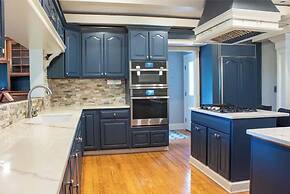 Creekside Haven With Dock Scenic Views