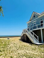 4-bedroom Luxury Private Beach Getaway