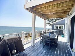 4-bedroom Luxury Private Beach Getaway