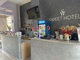 Sweet Hotel