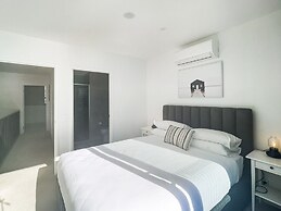 Coastal Chic in Batemans Bay - Your Perfect Escape